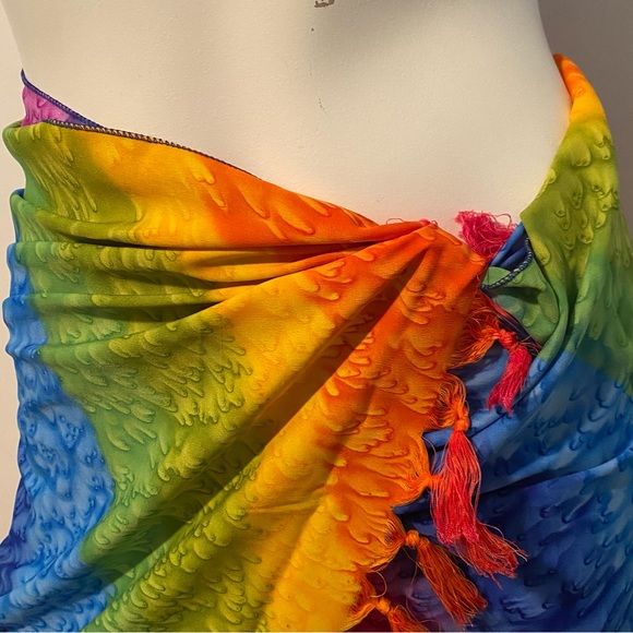 Stunning Multi-wear Beach / Pool Wrap Sarong - Picture 7 of 7